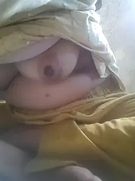 Stripchat Sex Cam of saxy_bhabi_2002