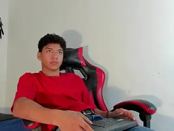 Stripchat Watch Live Sex Cams of Maximiliano_Khalil