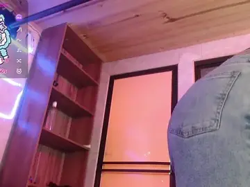 Stripchat Sex Chat of Sally23_