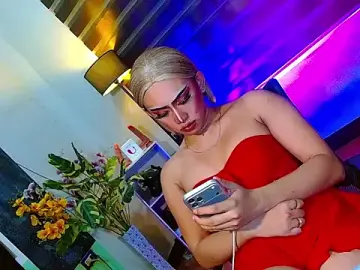 Stripchat Adult Webcams of HOLLYWOOD_QUEEN_88