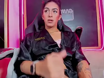 Stripchat Nude Webcam of Isabella_stanford2