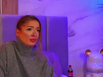 Stripchat Adult Video Chat of Izabellle02