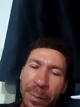 Stripchat Live Porn of RobertoLuiz84