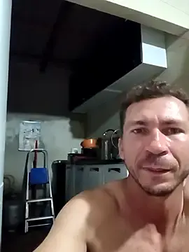 Stripchat Live Sex Cam of RobertoLuiz84