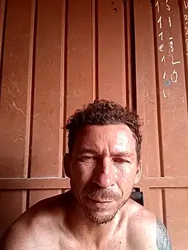 Stripchat Free Live Porn of RobertoLuiz84