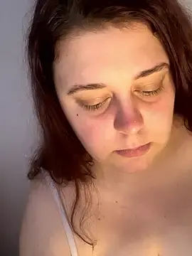 Stripchat Free Live Porn of Vikkancs_X