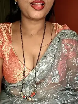 Rachu_love from stripchat