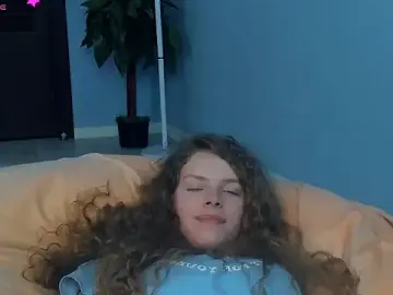 Stripchat Live Sex of RayaNenlia