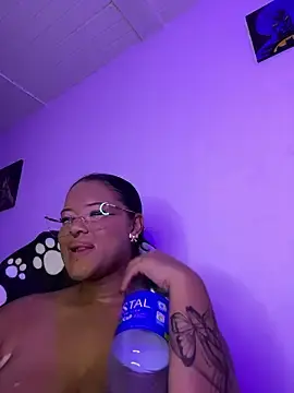 Stripchat Adult Webcams of Antonella_03s