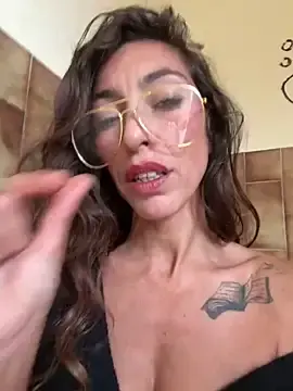 Stripchat Live Porn of Amani_thewolf