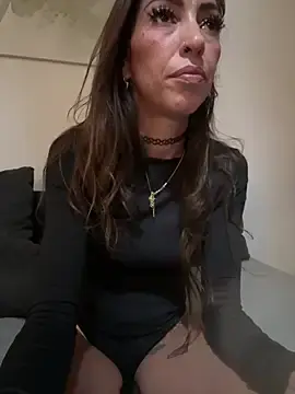 Stripchat Best live sex cam show of Amani_thewolf