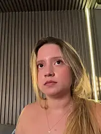 Stripchat Live Porn of MiaPetit_
