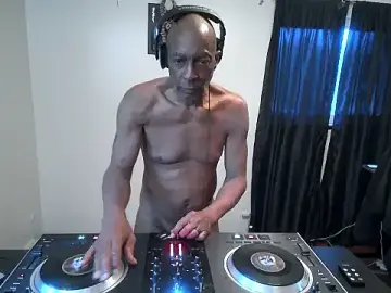 Stripchat Live Porn of longdick4you8686