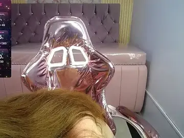 Stripchat Sex Cam of simonne_ch