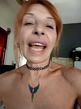 Stripchat Free Porn Cam of FrozenWaffle