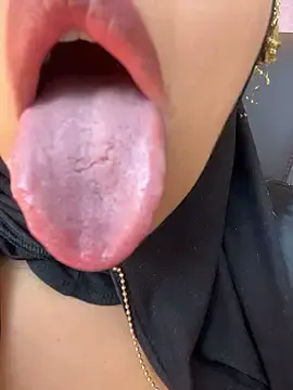 zahra_Jalid from stripchat