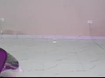 Stripchat Nude Webcam of Saanvi_01