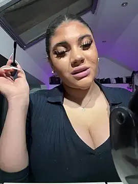 Stripchat Adult Webcams of MinaKhalina