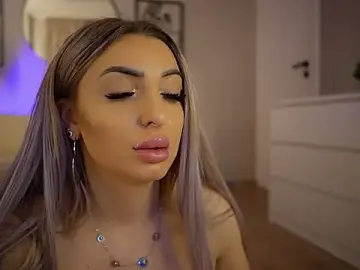 Stripchat Sex Chat of emily_bloom