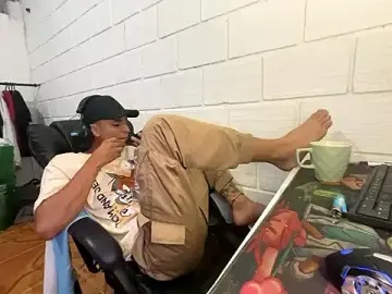 Stripchat Adult Webcam of Max_TheHorseDick