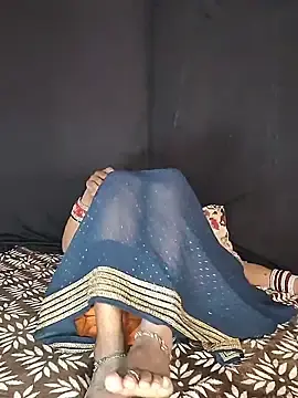 Stripchat Sex Cam of Mona_kunal