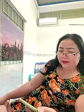 Stripchat Free Porn Cam of Alinat_