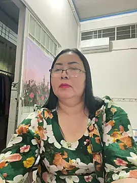 Stripchat Free Porn Cam of Alinat_