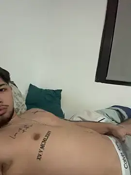 Stripchat Nude Webcam of Darius_Flt
