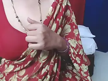 Stripchat Nude Webcam of sunitha-3