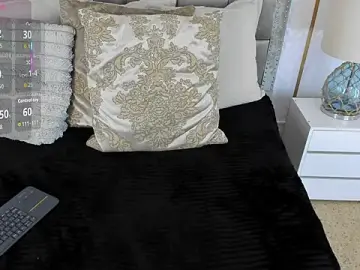 Stripchat Sex Cam of ZaraVesari