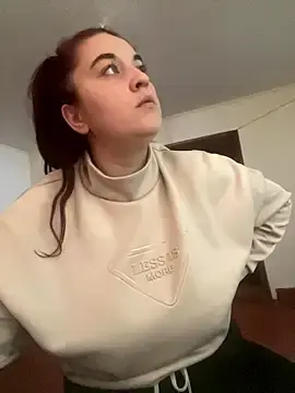 Stripchat Free Porn Cam of yzabell18