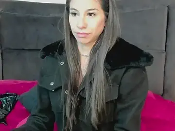 Stripchat Adult Webcam of NahomyCarther