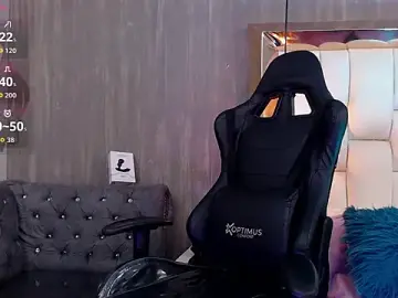 Stripchat Adult Webcam of Foxxy_Doll