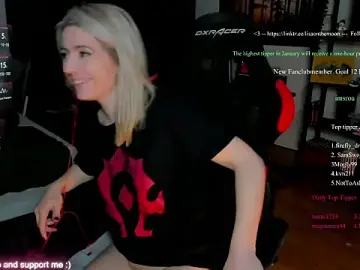 Stripchat Free Live Porn of Lisaonthemoon