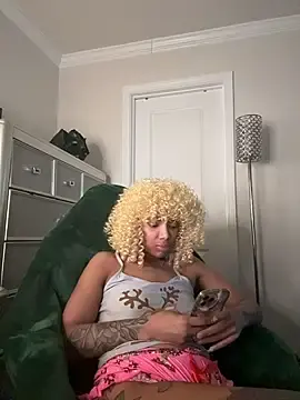 Stripchat Adult Webcam of butterflybootyy