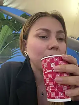 Stripchat Sex Cam of Sirel_