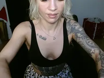 Stripchat Adult Video Chat of JuicyJanexo