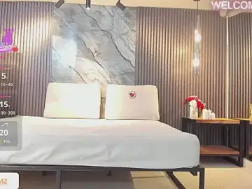 Stripchat Sex Cam of julietha_taylor