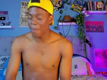 Stripchat Sex Cam of patrick__evans