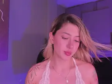 Stripchat Watch Live Sex Cams of EveBensonX