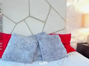 Stripchat Nude Webcam of Valery_Diamond