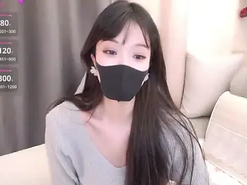 Stripchat Adult Webcam of -M00nlIght-l0li-