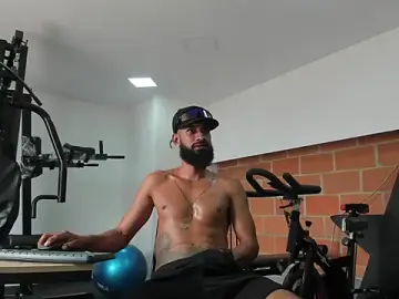 Stripchat Live Sex Cam of Damian_Shakur