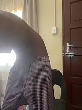 Stripchat Sex Cam of Gifttheskimaskboy