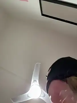 Stripchat Free Porn Cam of ElenaRossy