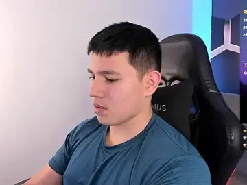 Stripchat Adult Video Chat of JamesCr_