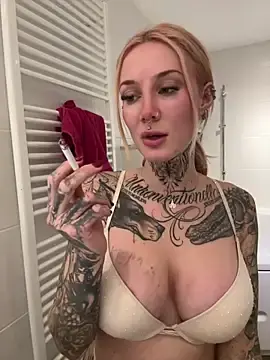 Stripchat Sex Cam of Stella-Kink