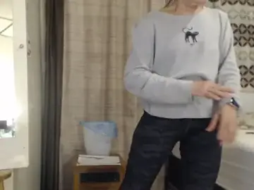 Stripchat Adult Webcam of ANALTRAINING2