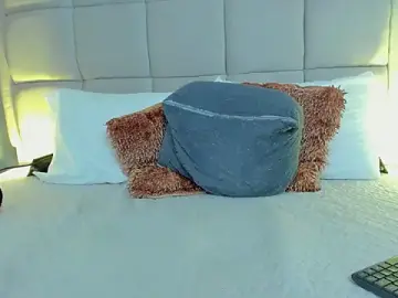 Stripchat Adult Video Chat of Hecatee_77