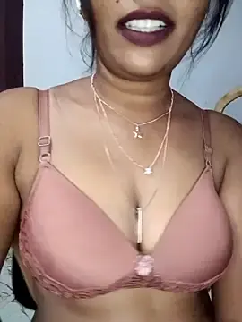 Stripchat Sex Cam of Tamil_kavinila